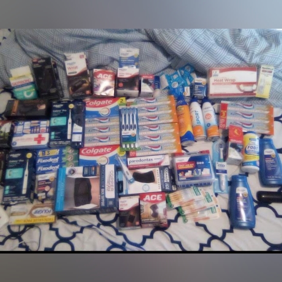 Toothpaste - Picture 1 of 2